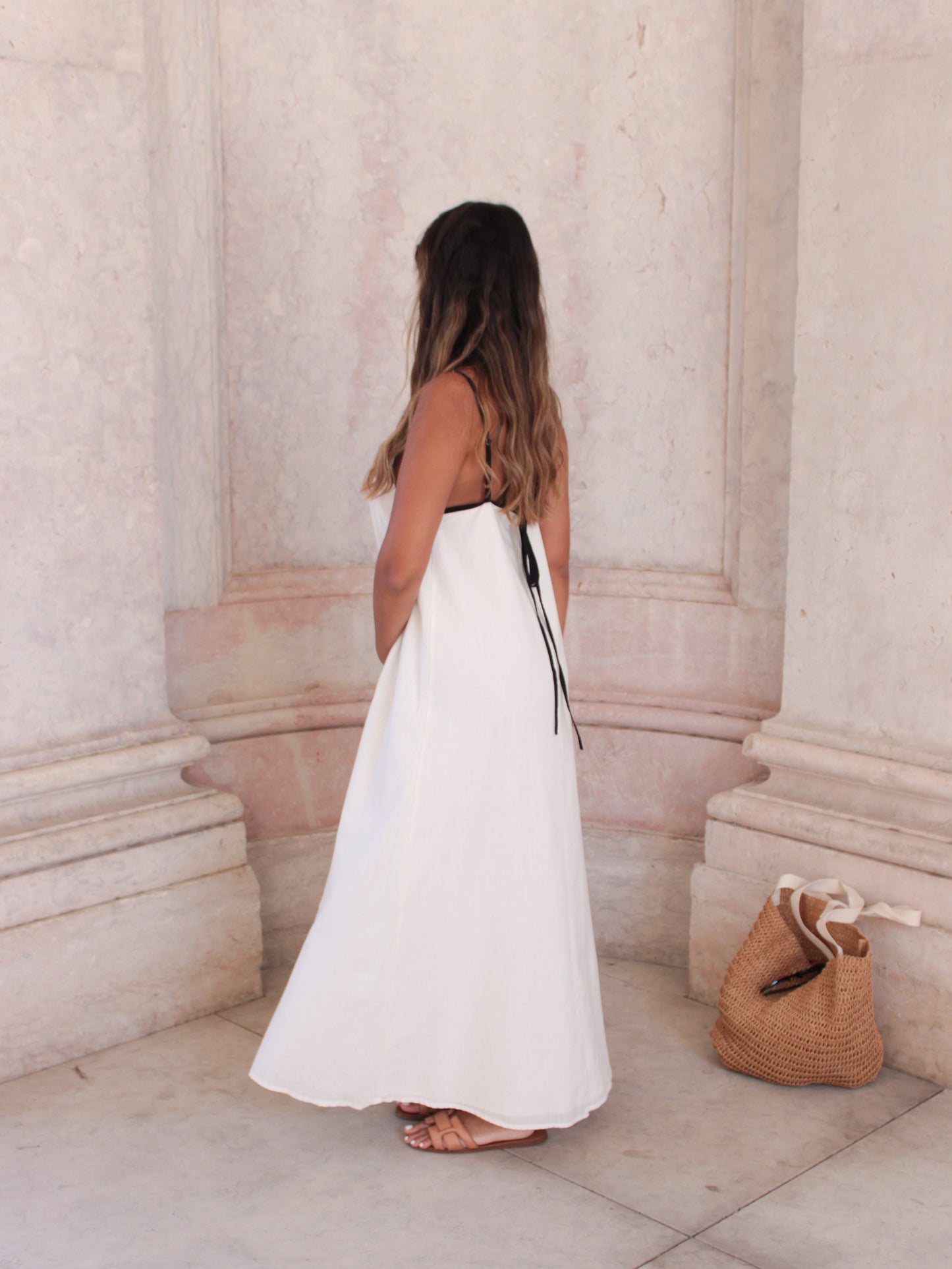 Vestido de linho fluido e elegante. Vestido de verão maxi. Vestido feminino.