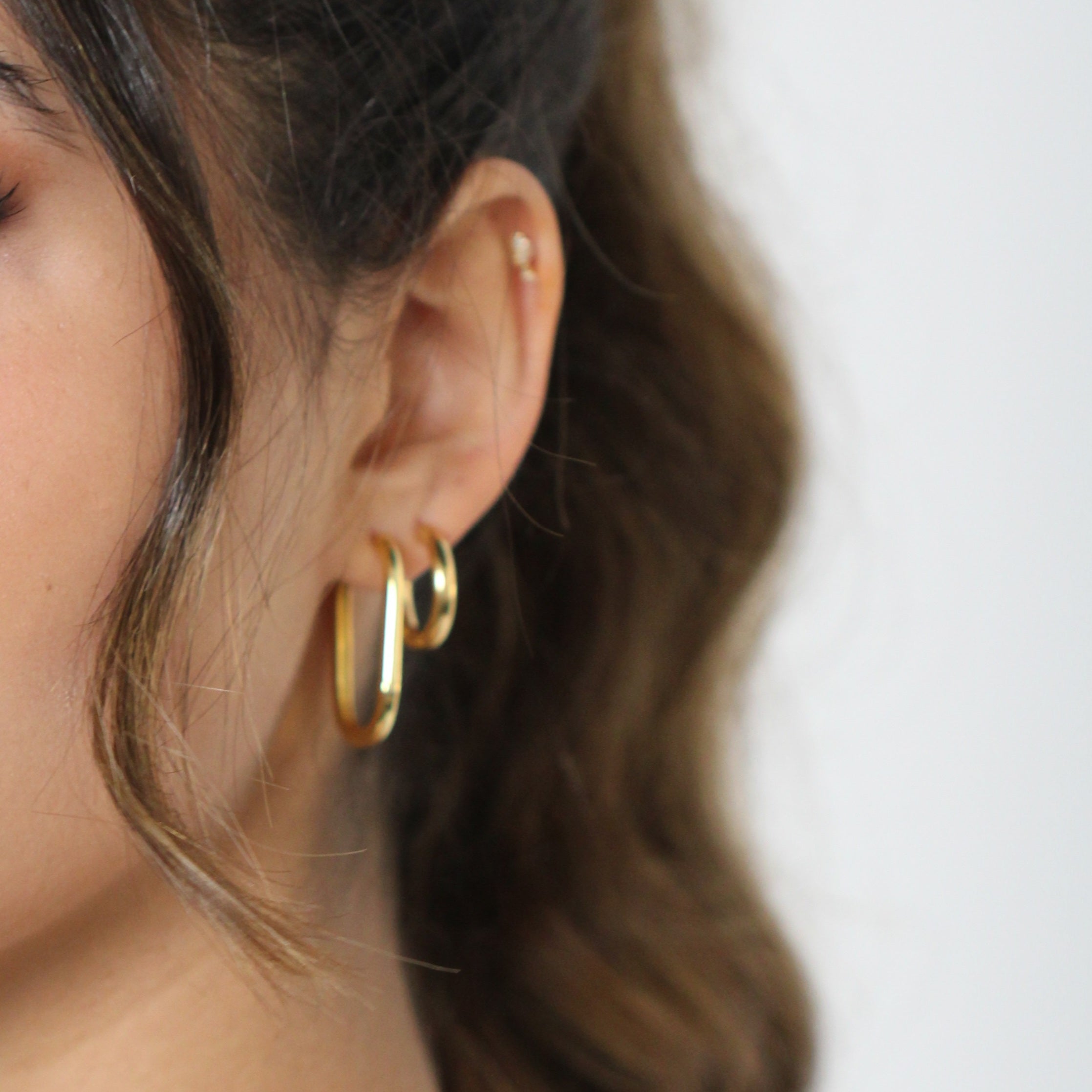 Chloe hoops