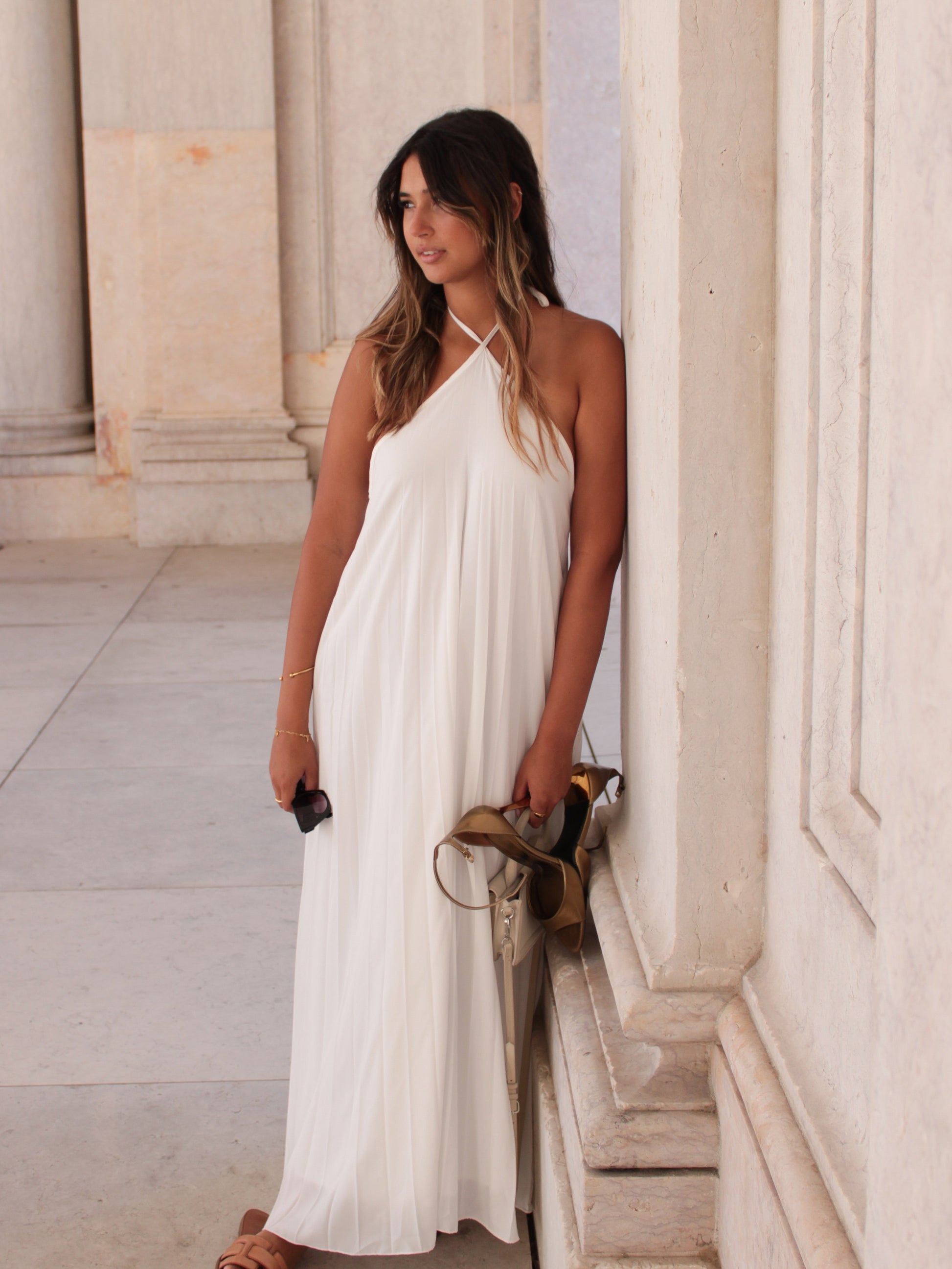 Vestido maxi plissado, elegante. boho chique tendências . Vestido feminino sofisticado